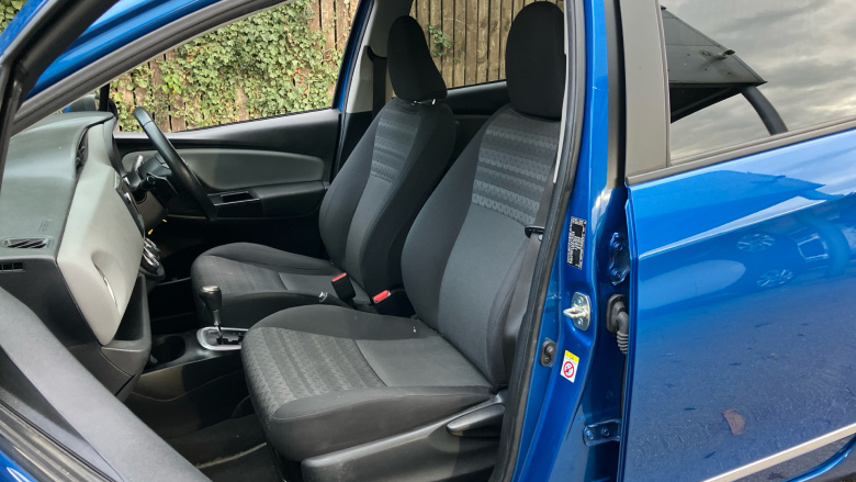 Toyota Yaris 1.33 VVT-i Icon 5dr CVT Petrol Hatchback